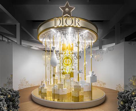 dior miami aventura pop up.